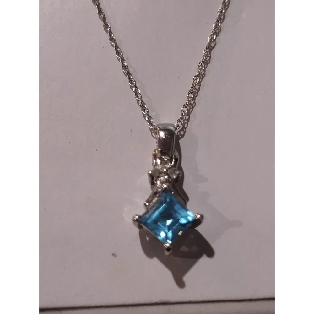 10K White Gold Blue Topaz Diamond Accent Princess Cut Pendant Necklace 18
